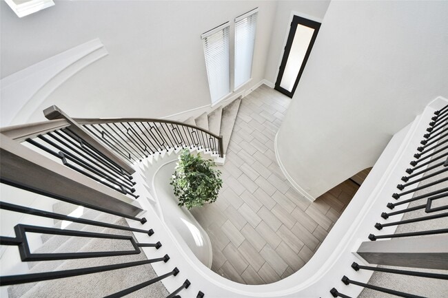 Building Photo - 7030 House Wren Ct