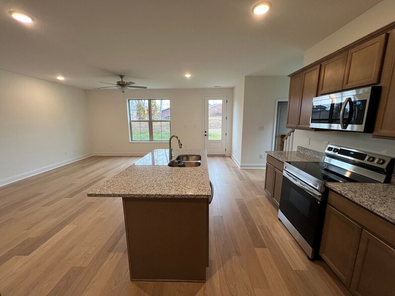 Kitchen - 1412 Mountain Quail Cir