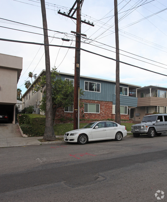 Building Photo - 1811 Taft Ave