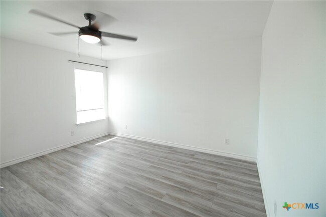 Building Photo - 1601 Cloud St
