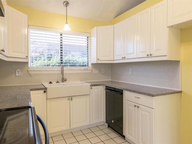 Building Photo - 1520 Mayflower Dr
