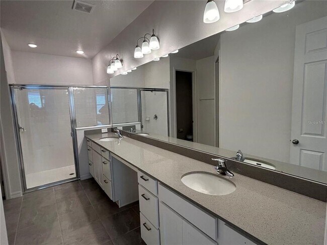 Building Photo - 4111 Solamor St