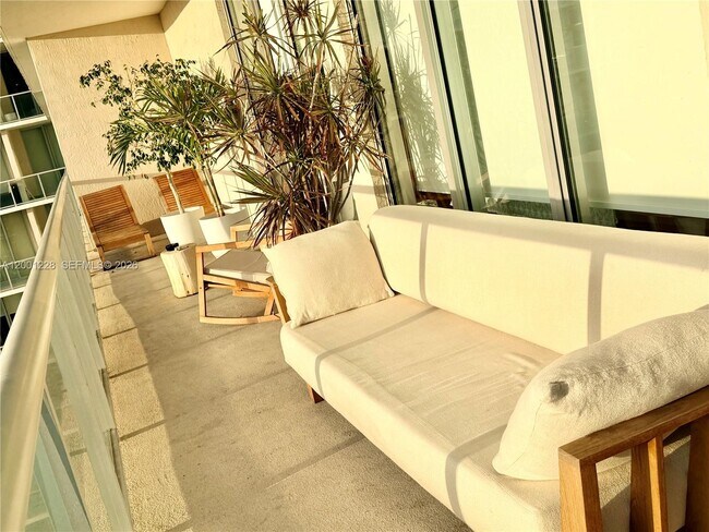 Building Photo - 3470 E Coast Ave