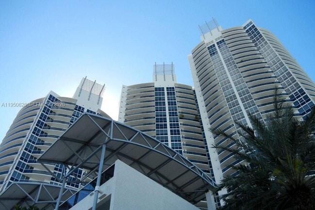 Building Photo - 400 Alton Rd