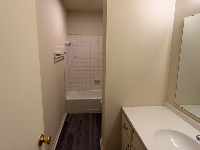 Building Photo - 6 Hallcox St