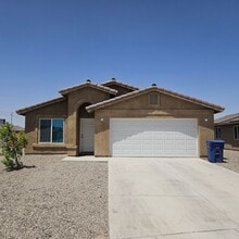 Building Photo - Almost Brand New Home for Rent!