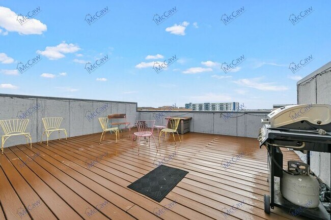 Building Photo - 1206 Lipscomb St