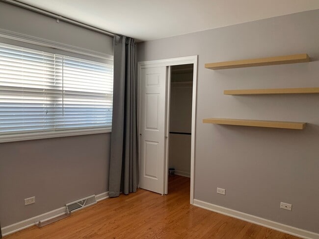 Building Photo - 7621 W Norridge St