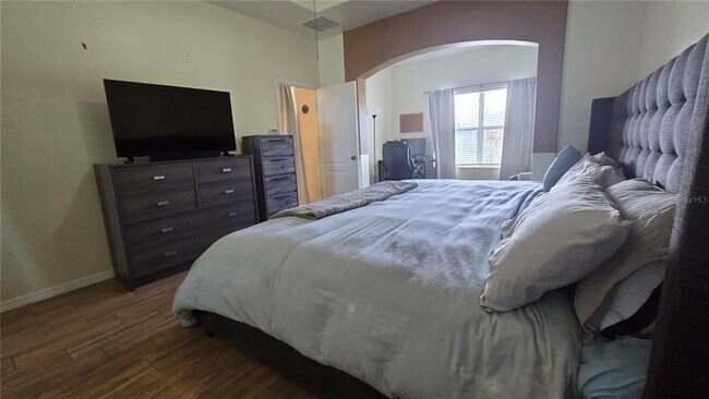 Building Photo - 4085 Shadetree Ln