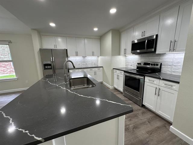 Building Photo - 1013 Riverstone Trl