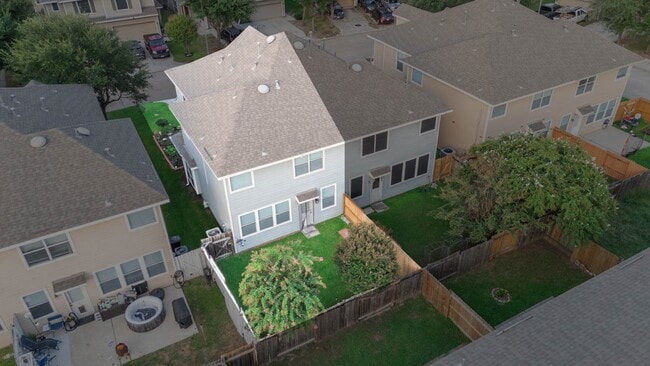 Building Photo - 14319 Mirkwood Ln