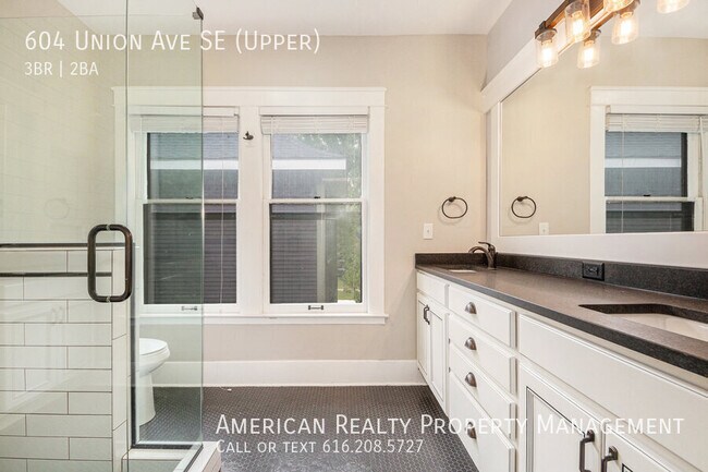 Building Photo - 604 Union Ave SE