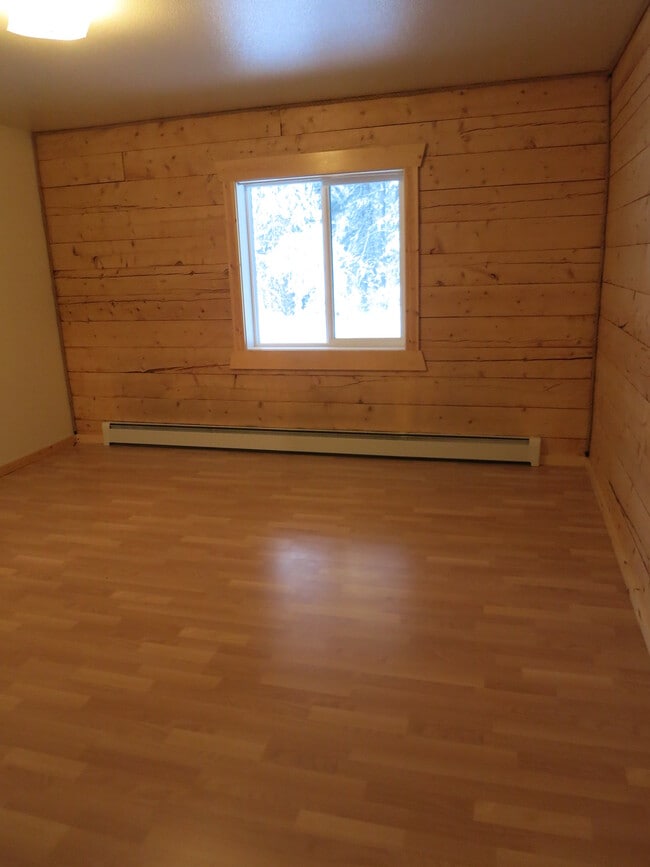 Building Photo - Lauesen