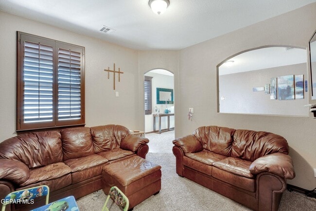 Building Photo - 13240 Emerald River St