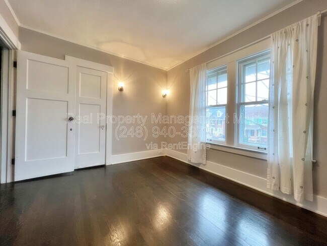 Building Photo - 1525 Edison St