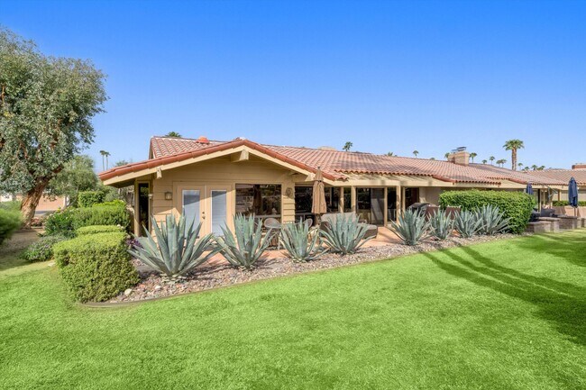 Building Photo - 45710 Pueblo Rd