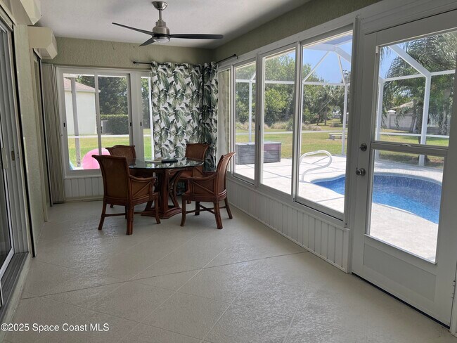 Building Photo - 1536 Grand Isle Blvd