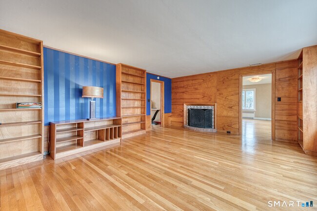 Building Photo - 23 Moulton Rd