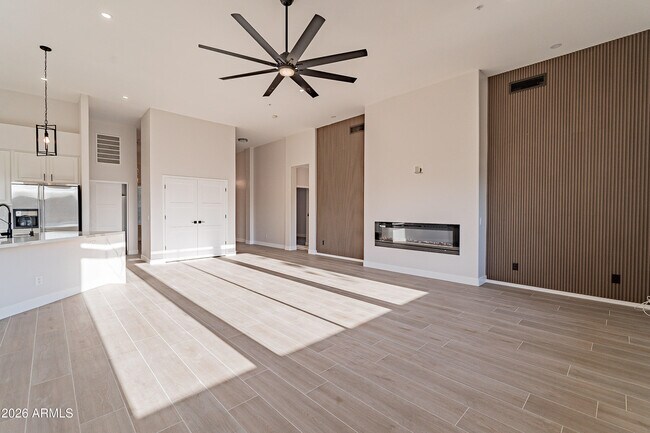 Building Photo - 24066 N 76th Pl