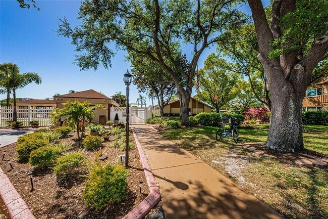 Building Photo - 4014 Davit Dr