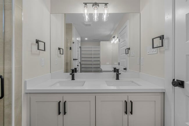 Building Photo - 9812 Caddo Lp