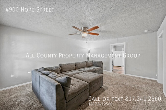 Building Photo - 4900 Hope St