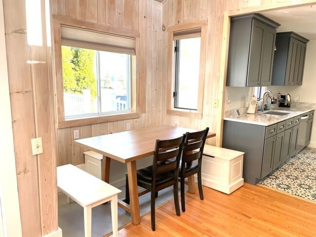 Building Photo - 46 Highland Ave