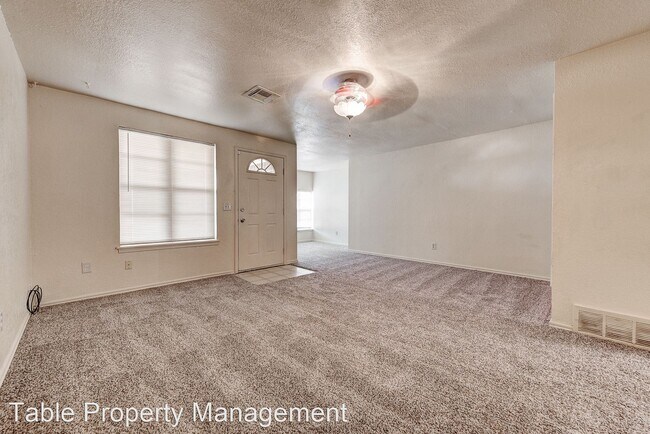 Building Photo - 5316 S Briarwood Dr