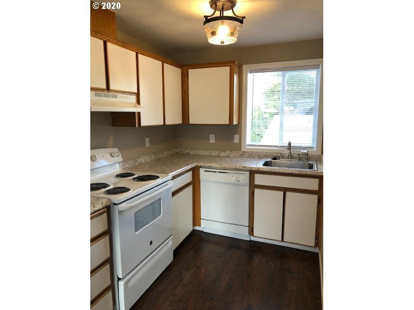1-1b1b - 16049 SE Caruthers St
