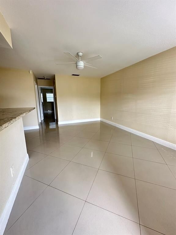 Building Photo - 3001 NW 4th Ter