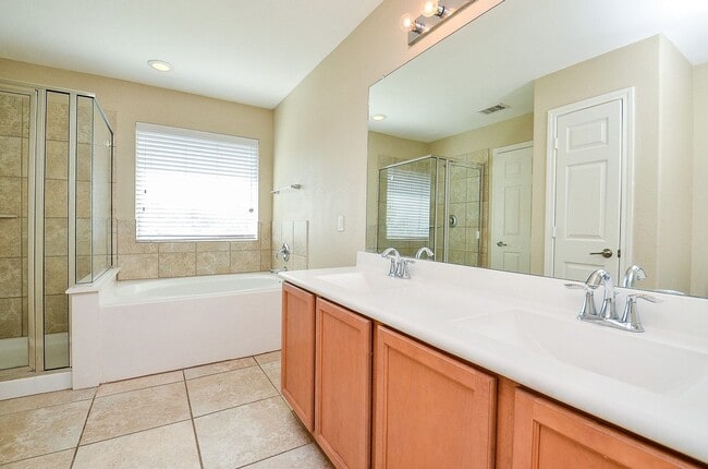 Building Photo - 6431 Densberry Ln