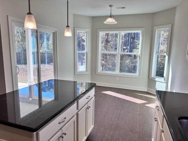 Building Photo - 413 Belhaven Ct