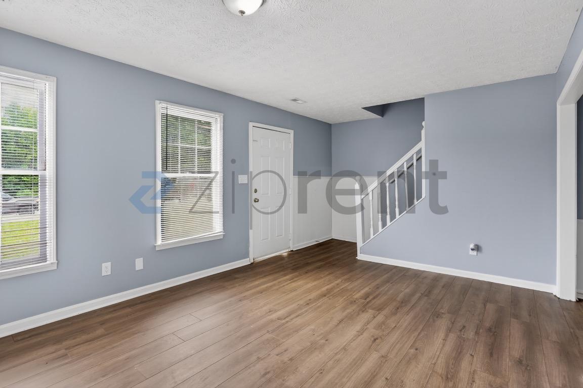 Building Photo - Unit 131
