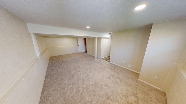 Building Photo - Updated 3 Bedroom McDonald Home For Rent