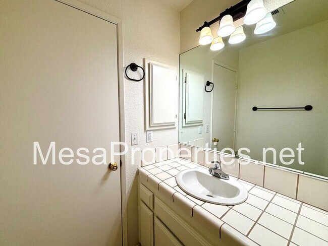 Building Photo - 16441 Majela Ct