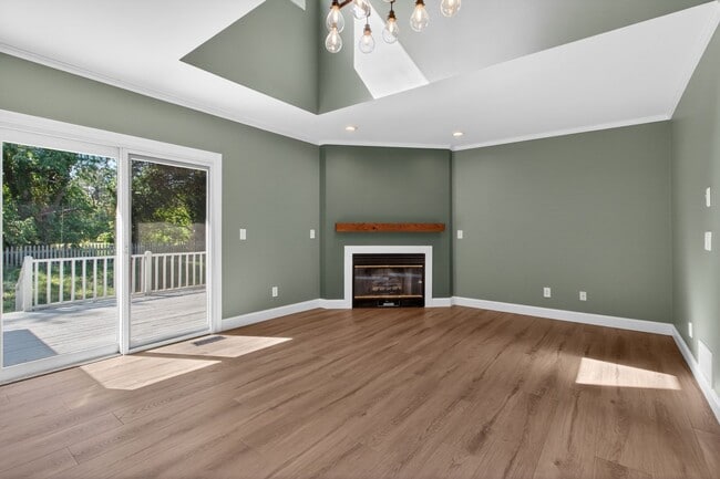 Building Photo - 18609 Broadfield Dr