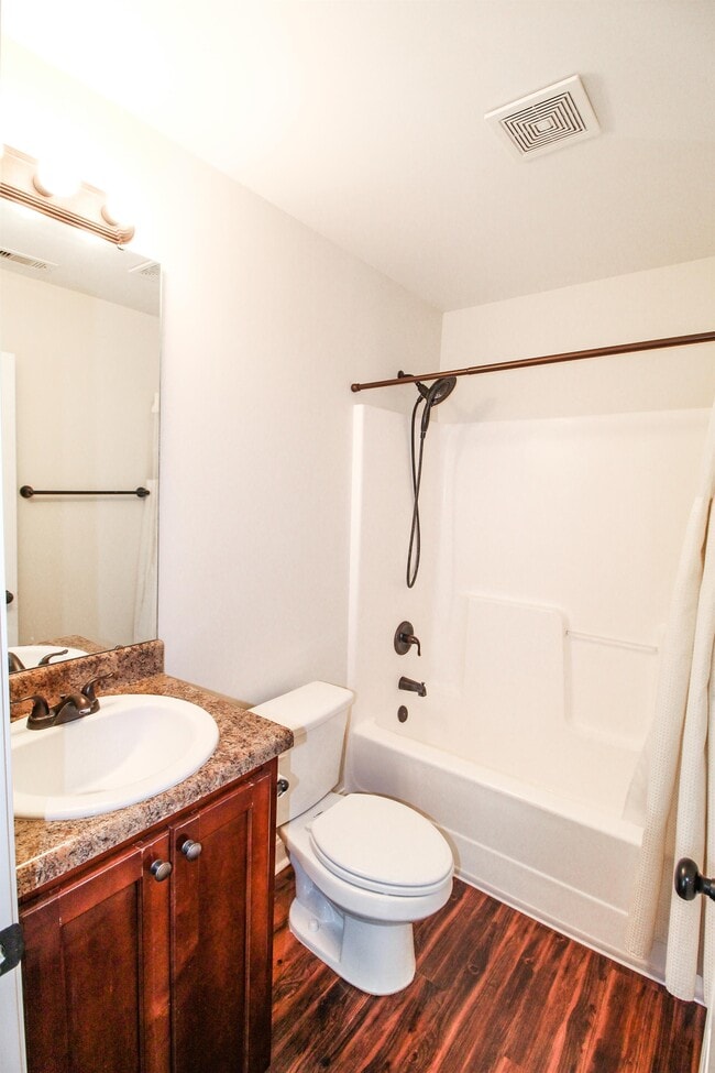 Building Photo - 147 Stonebrook Way
