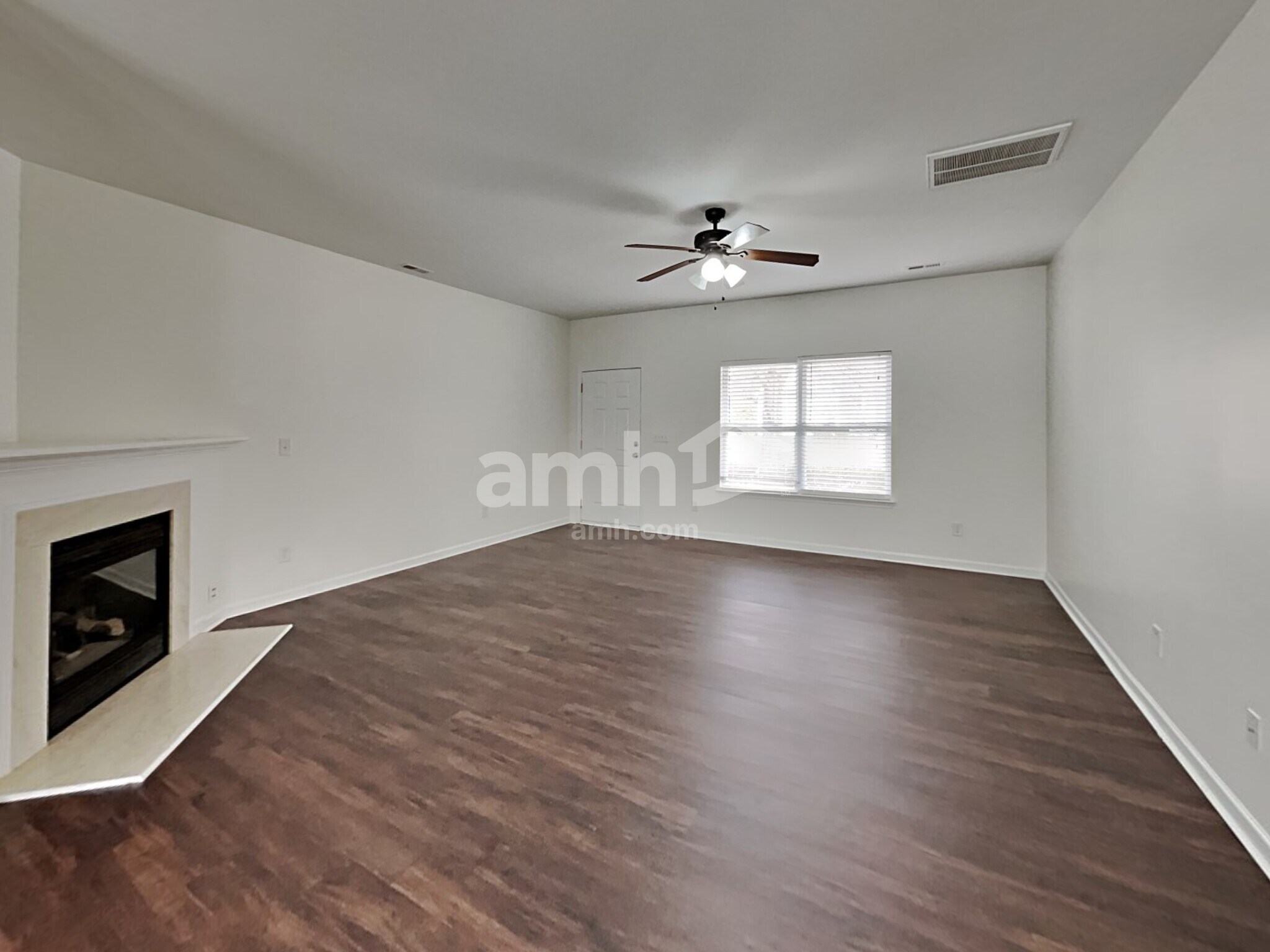 Building Photo - 104 Thorsen Dr