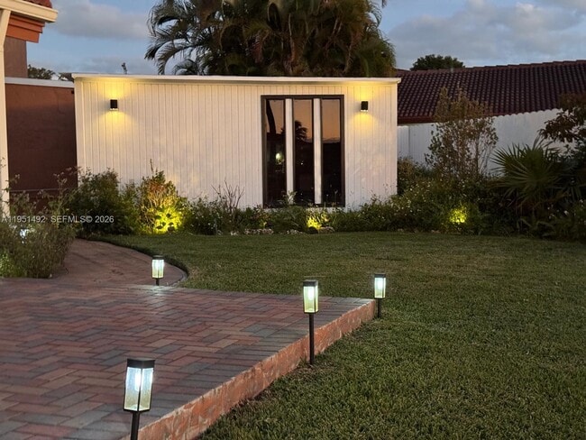 Building Photo - 13228 SW 10th Ln