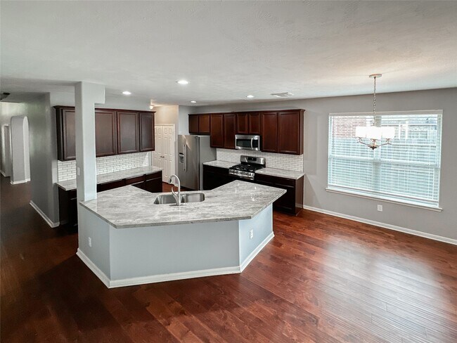Building Photo - 6810 Summer Bridge Ln