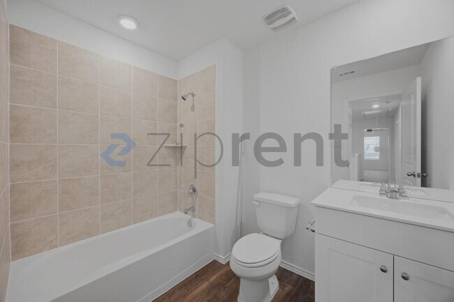 Building Photo - 5106 Blind Shot