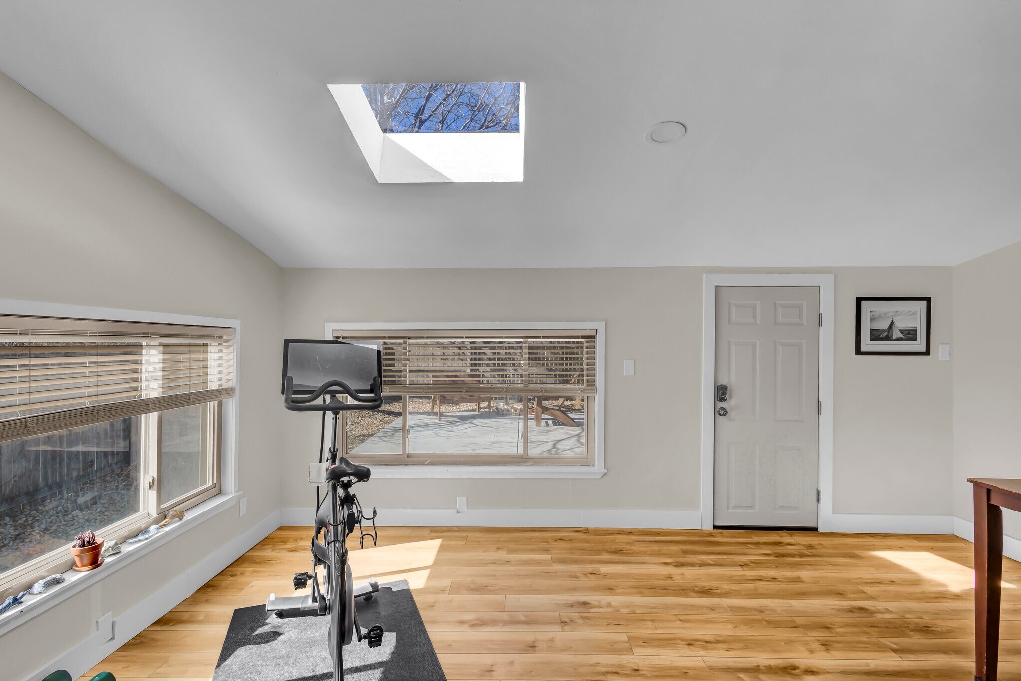 Building Photo - 1319 S Lincoln St