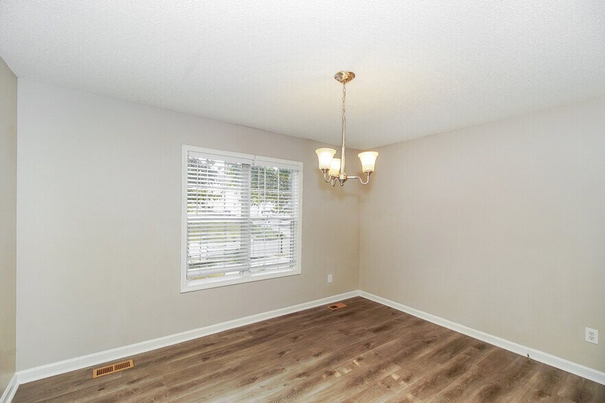 Building Photo - 971 Avery Ct