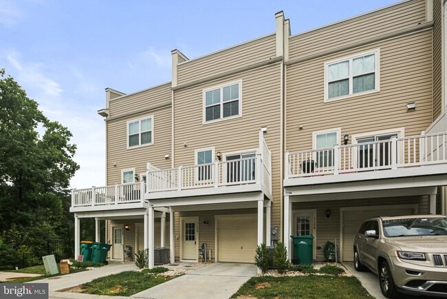 Building Photo - 7126 Tilbury Way