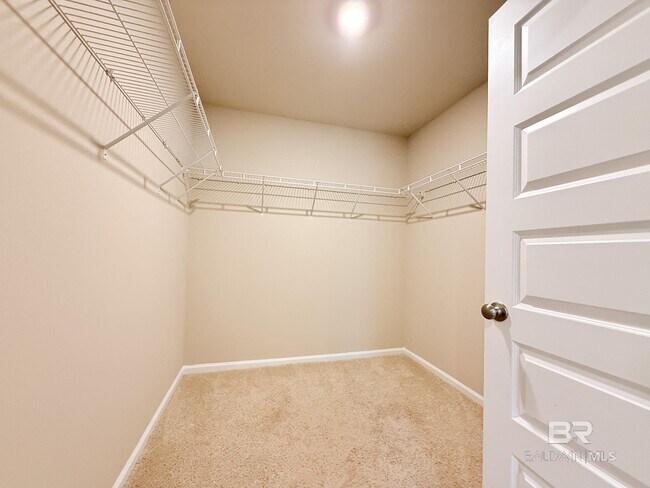 Building Photo - 8164 Irwin Loop