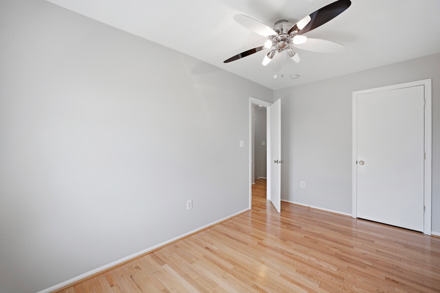 third floor bedroom 3 - 6228 William Edgar Dr