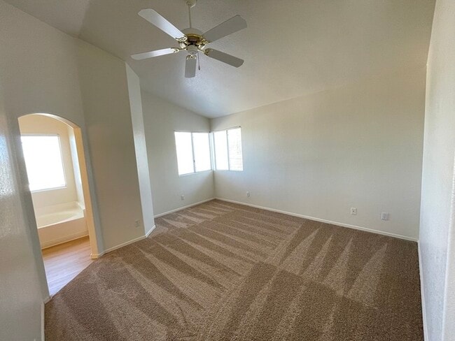 Building Photo - To schedule a viewing, call Wally Fellman ...