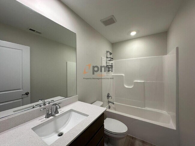 Building Photo - 8366 Kannon Dr