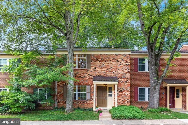 Building Photo - 2256 Gunsmith Square