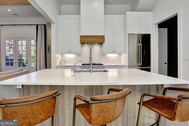 Building Photo - 118 Gainey Ln